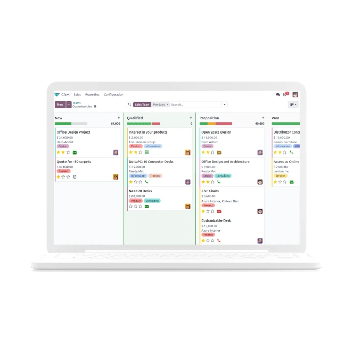 Laptop affichant le CRM Odoo